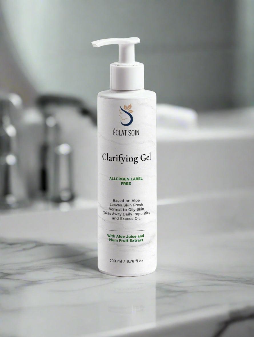 Eclat Soin Aloe-Based Clarifying Gel in a pump bottle for clear, hydrated skin