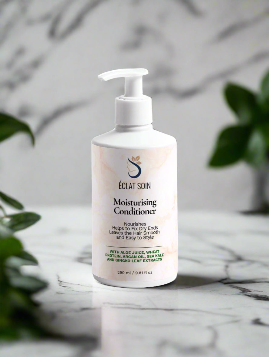 Eclat Soin Moisturising Hair Conditioner in a pump bottle with natural ingredients for nourishing and styling