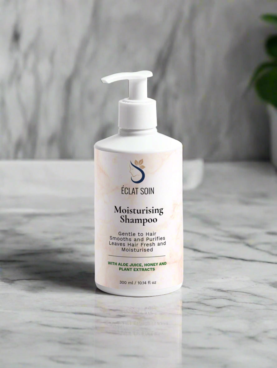 Eclat Soin Moisturising Shampoo in pump bottle for smooth and fresh hair with aloe, honey, and plant extracts